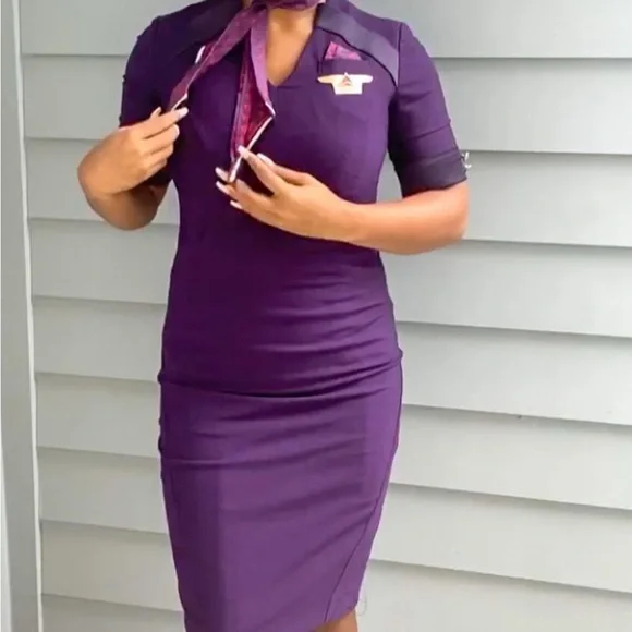 Delta Flight Attendant Uniform x Zac Posen in Passport Plum NWT Size 2 V-neck - Picture 5 of 7